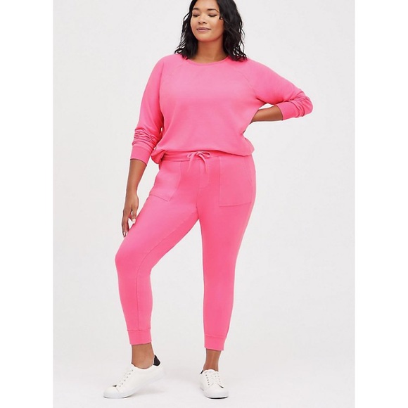 Torrid Classic Fit Jogger Super Soft Fleece Mid-Rise Paint NWT - Picture 3 of 8